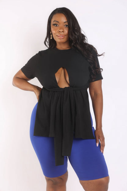 Peek-a-boo Classic Plus Size T-Shirt - Stylish & Comfortable in Black